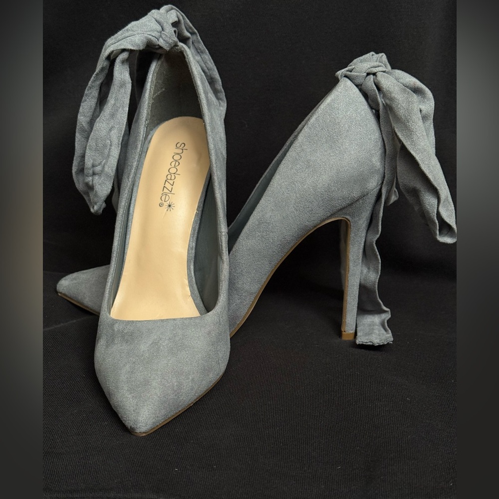 Wilda Women's Gray Heels with Bow Detail
